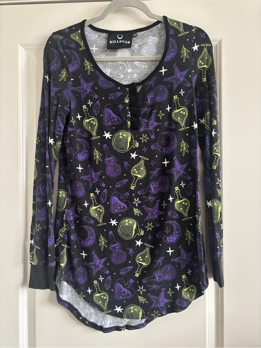 Killstar Women's Black Long Sleeve Henley Sleep Top w/  Potion Print XS